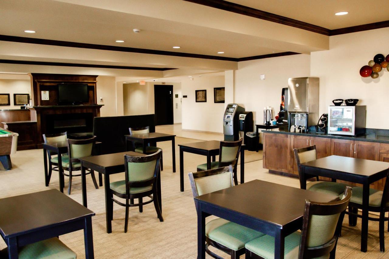 Black Gold Suites Stanley エクステリア 写真
